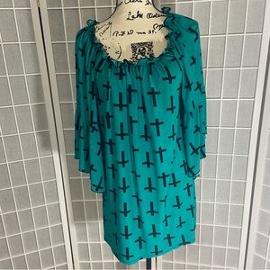 L&B Size Medium Teal Cross Top